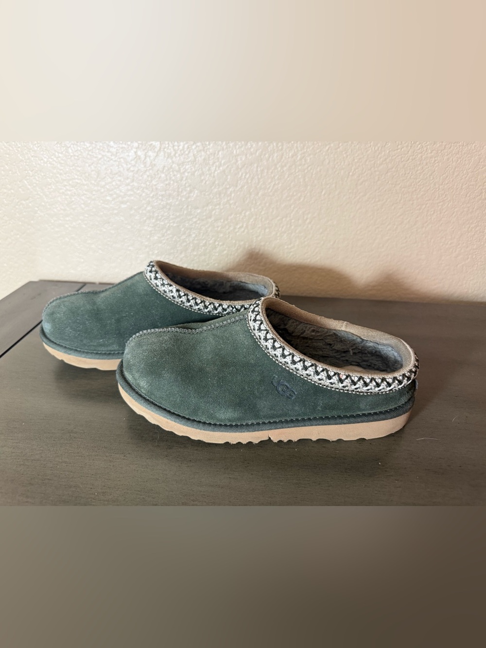 UGG Tasman Kids Size 4 Green Suede Shearling Lined Slippers Clogs